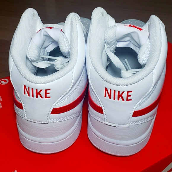 Nike Court Vision Mid Sneaker - Picture 3 of 9